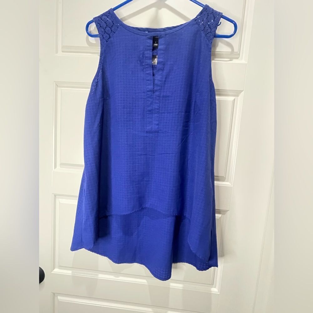 Nicole Blue sleeveless high low top size L
